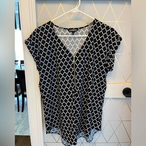 EXPRESS Large blouse.